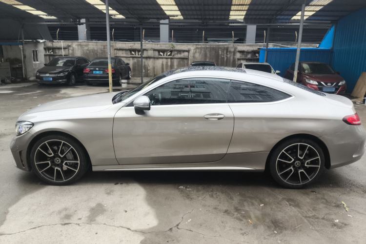 Used Mercedes-Benz C-Class 2019 C 260 4MATIC Coupe Left Side