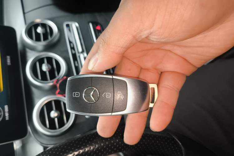 Used Mercedes-Benz C-Class 2019 C 260 4MATIC Coupe Vehicle Key