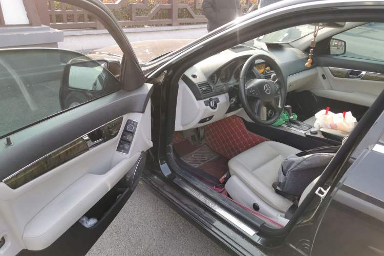 Used Mercedes-Benz C-Class 2007 C 200K Fashion Model Driver Seat