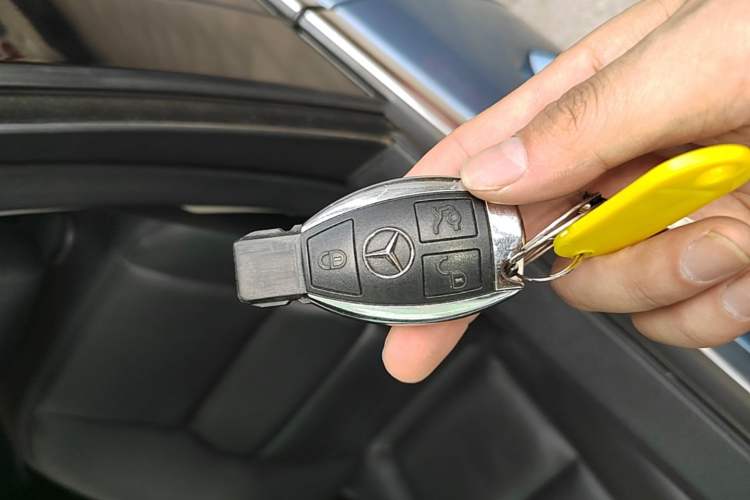 Used Mercedes-Benz C-Class 2007 C 200K Fashion Model Vehicle Key