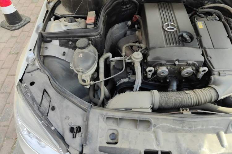 Used Mercedes-Benz C-Class 2007 C 200K Fashion Model Engine Bay Right