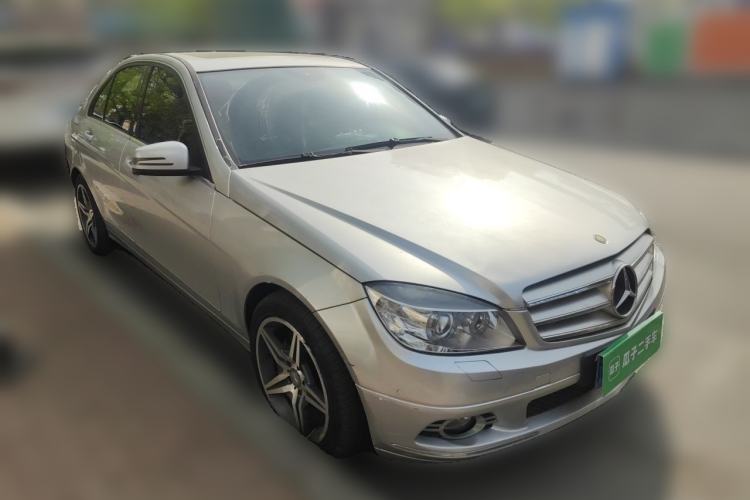 Used Mercedes-Benz C-Class 2007 C 200K Fashion Model Front Right 45 Deg