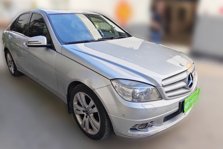 Used Mercedes-Benz C-Class 2007 C 200K Fashion Model Front Right 45 Deg