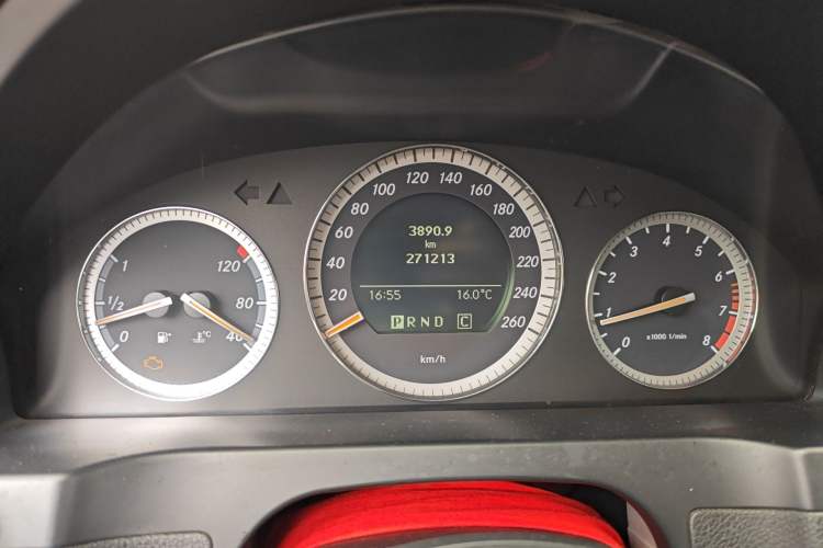 Used Mercedes-Benz C-Class 2007 C 200K Elegance Model Instrument Cluster