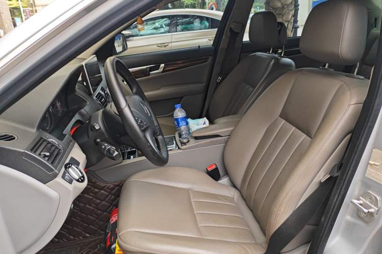 Used Mercedes-Benz C-Class 2007 C 200K Elegance Model Left Front Seat