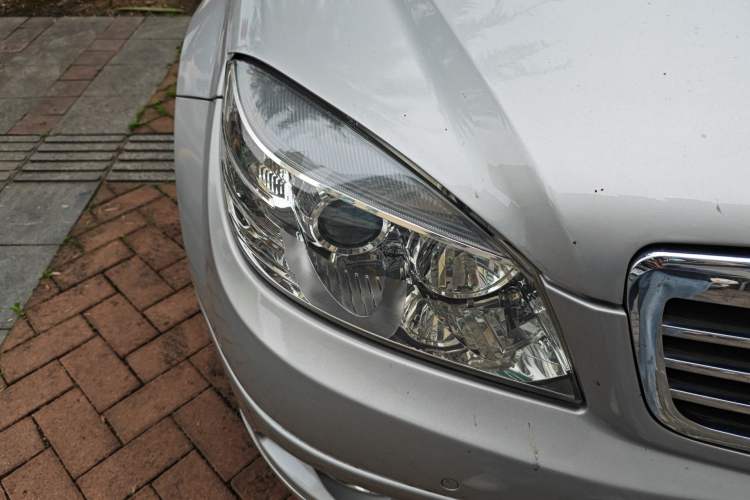 Used Mercedes-Benz C-Class 2007 C 200K Elegance Model Right Front Headlight