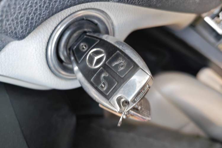 Used Mercedes-Benz C-Class 2007 C 200K Fashion Model Vehicle Key