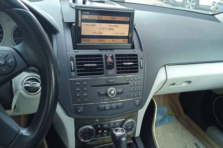 Used Mercedes-Benz C-Class 2008 C 280 Fashion Model Audio And AC Panel