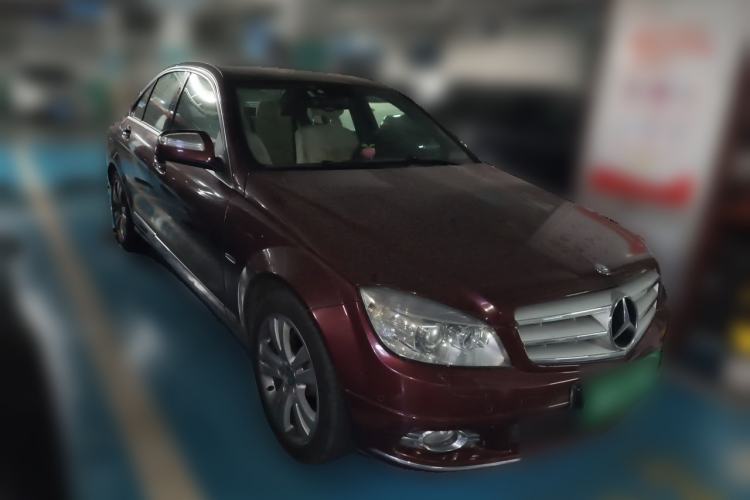 Used Mercedes-Benz C-Class 2008 C 200K Fashion Model Front Right 45 Deg