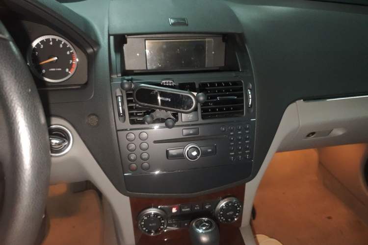 Used Mercedes-Benz C-Class 2008 C 200K Standard Model Audio And AC Panel