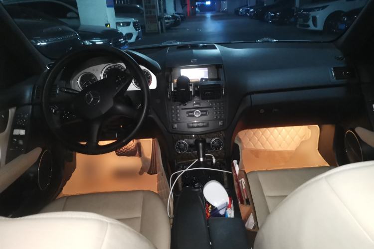 Used Mercedes-Benz C-Class 2008 C 200K Fashion Model Center Console