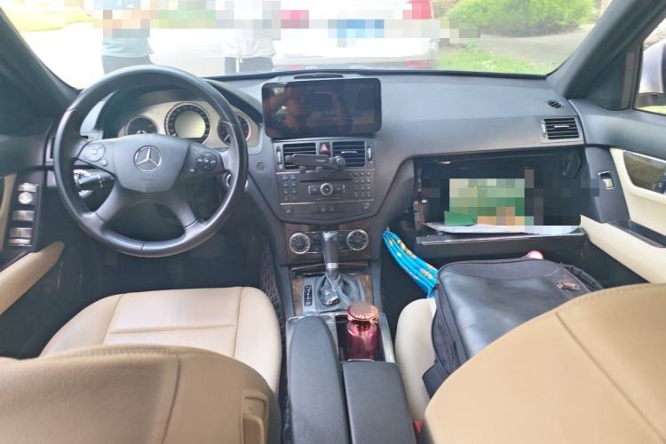 Used Mercedes-Benz C-Class 2008 C 280 Fashion Model Center Console