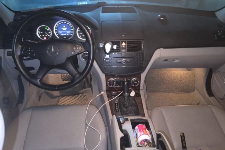 Used Mercedes-Benz C-Class 2008 C 200K Standard Model Center Console