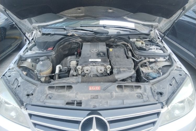 Used Mercedes-Benz C-Class 2008 C 200K Standard Model Engine Bay