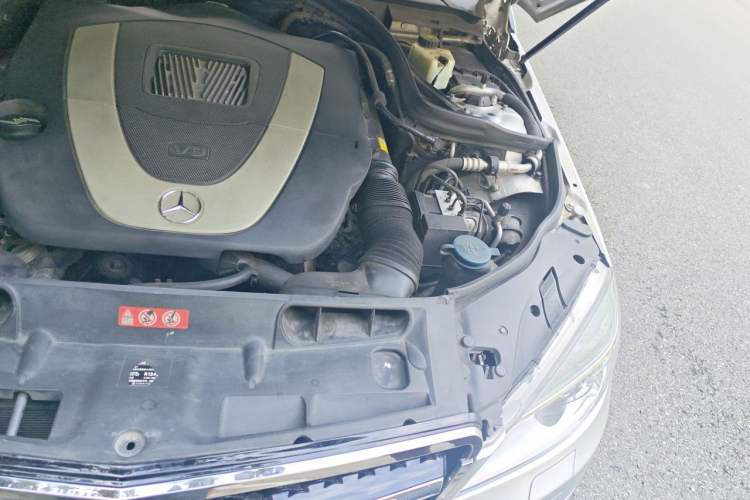 Used Mercedes-Benz C-Class 2008 C 280 Fashion Model Engine Bay Left