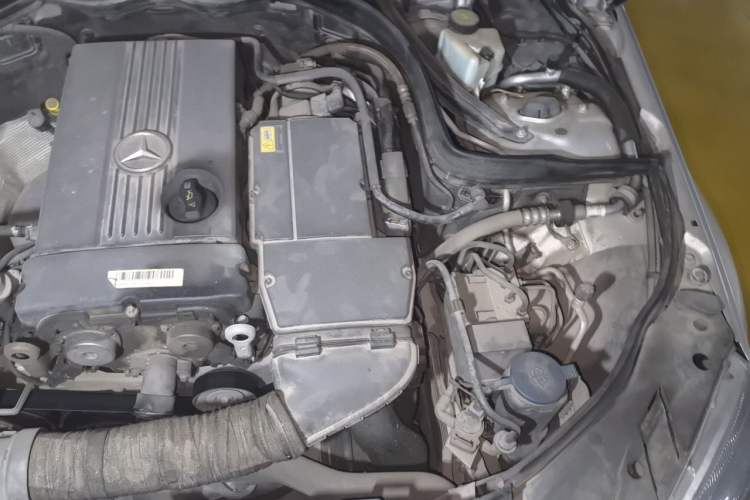 Used Mercedes-Benz C-Class 2008 C 200K Standard Model Engine Bay Left