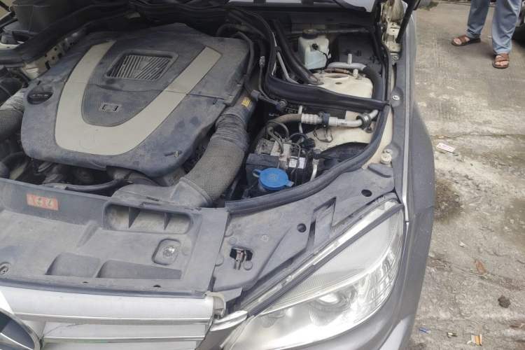 Used Mercedes-Benz C-Class 2008 C 230 Fashion Model Engine Bay Left