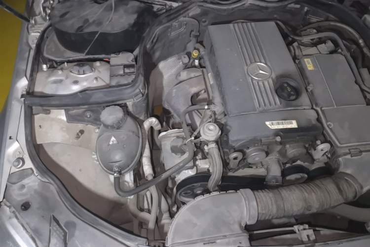 Used Mercedes-Benz C-Class 2008 C 200K Standard Model Engine Bay Right