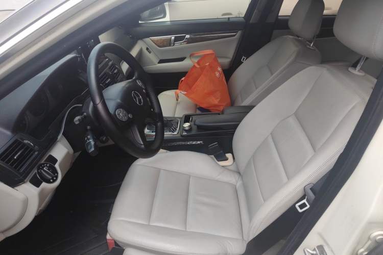 Used Mercedes-Benz C-Class 2008 C 230 Fashion Model Left Front Seat