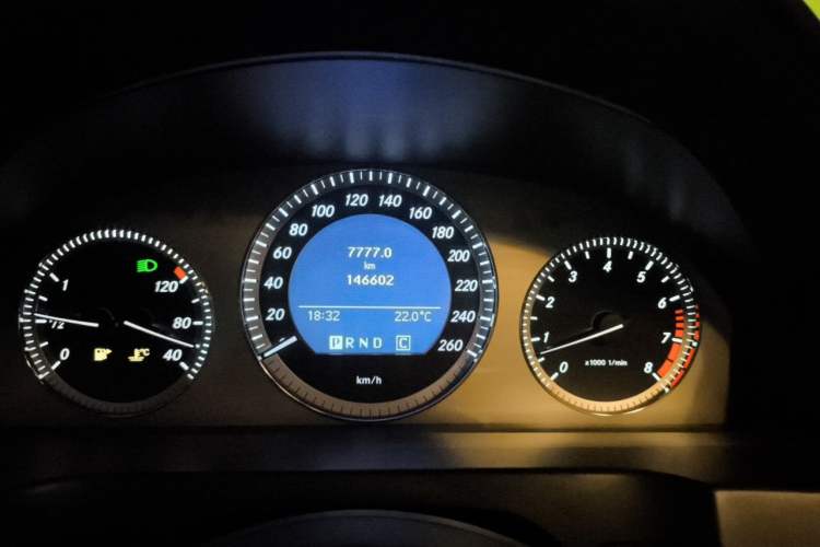 Used Mercedes-Benz C-Class 2008 C 230 Fashion Model Odometer Close Up