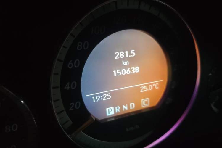 Used Mercedes-Benz C-Class 2008 C 200K Standard Model Odometer Close Up