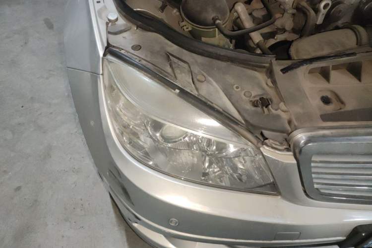 Used Mercedes-Benz C-Class 2008 C 200K Elegant Model Right Front Headlight
