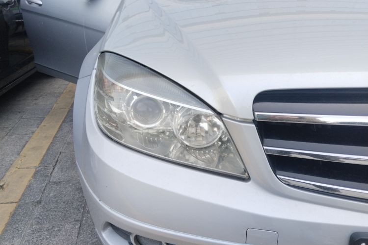 Used Mercedes-Benz C-Class 2008 C 200K Standard Model Right Front Headlight