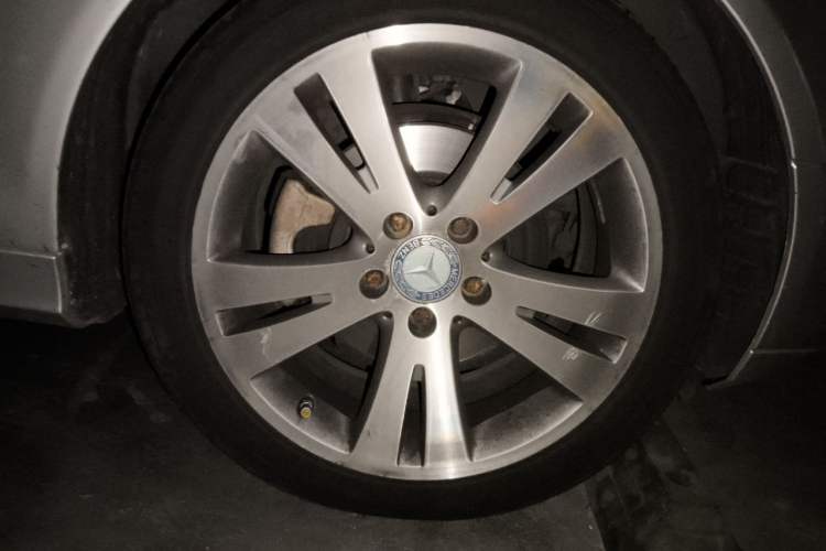 Used Mercedes-Benz C-Class 2008 C 230 Fashion Model Right Front Wheel Hub