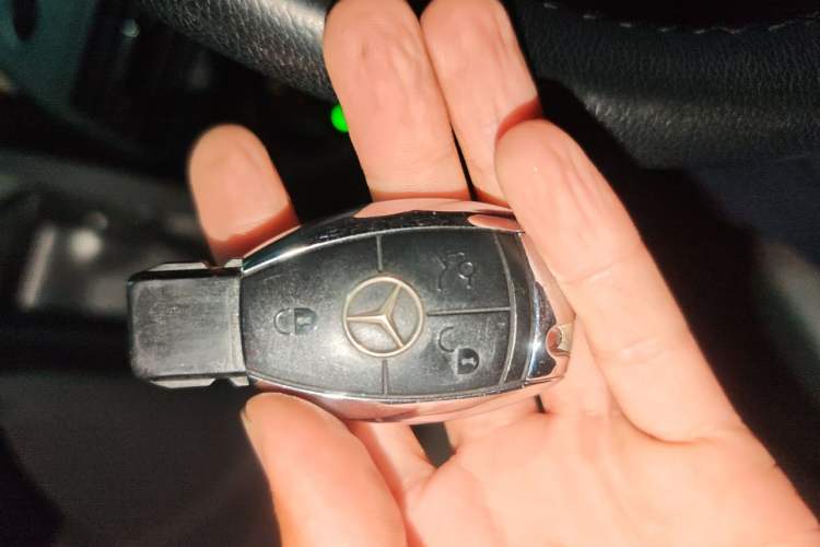 Used Mercedes-Benz C-Class 2008 C 200K Standard Model Vehicle Key