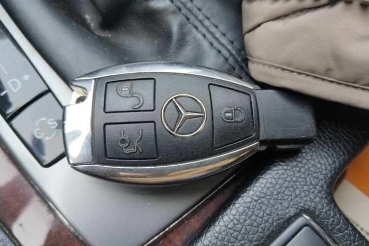 Used Mercedes-Benz C-Class 2008 C 200K Standard Model Vehicle Key
