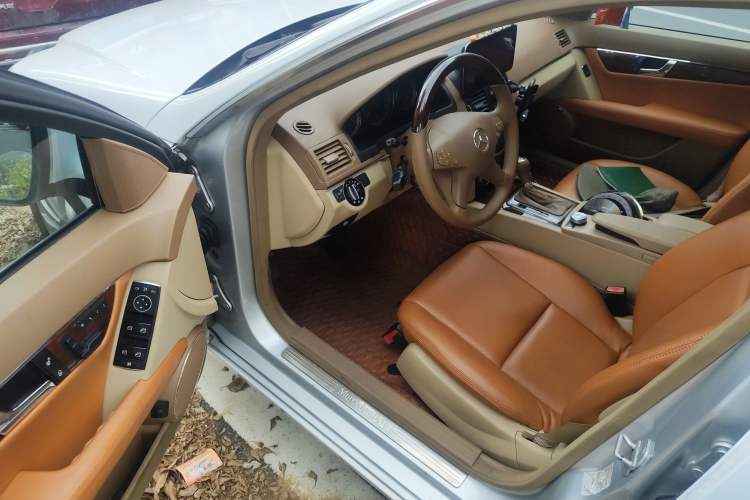 Used Mercedes-Benz C-Class 2008 C 200K Elegant Model Driver Seat