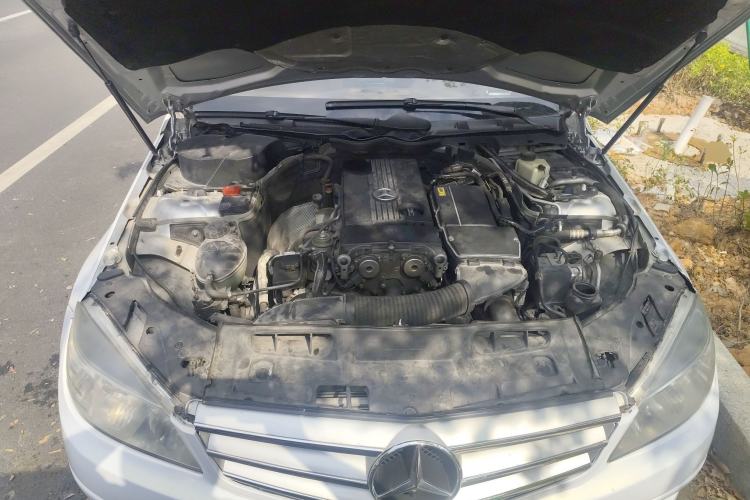 Used Mercedes-Benz C-Class 2008 C 200K Elegant Model Engine Bay