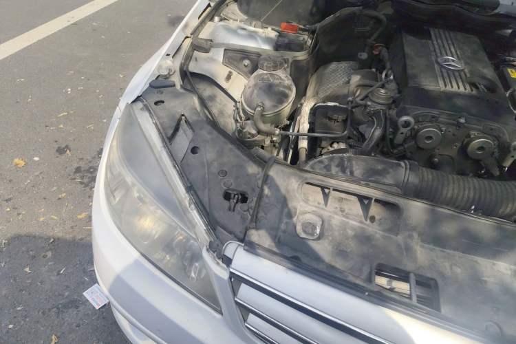 Used Mercedes-Benz C-Class 2008 C 200K Elegant Model Engine Bay Right