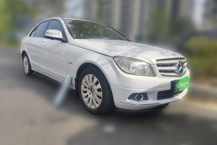 Used Mercedes-Benz C-Class 2008 C 200K Elegant Model Front Right 45 Deg