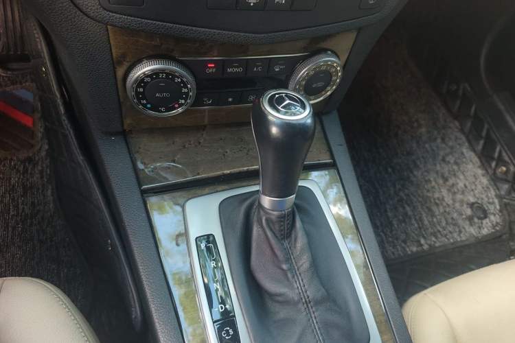 Used Mercedes-Benz C-Class 2008 C 280 Fashion Model Gear Lever