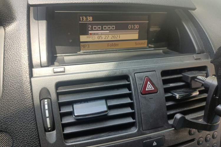 Used Mercedes-Benz C-Class 2010 C 180K Classic model Audio And AC Panel