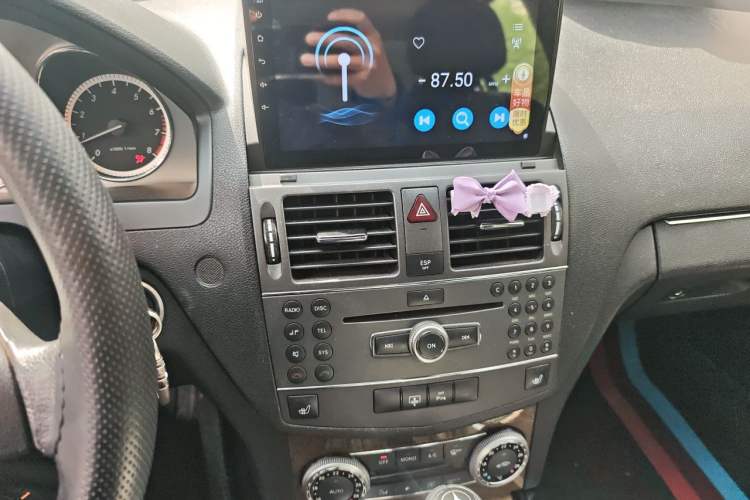 Used Mercedes-Benz C-Class 2010 C 200 CGI Fashion Model Audio And AC Panel