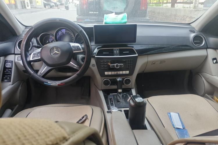 Used Mercedes-Benz C-Class 2010 C 180K Classic model Center Console