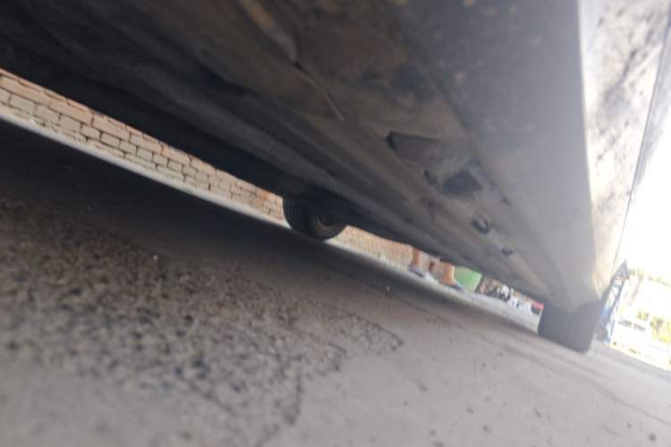 Used Mercedes-Benz C-Class 2010 C 180K Classic model Chassis Front Left