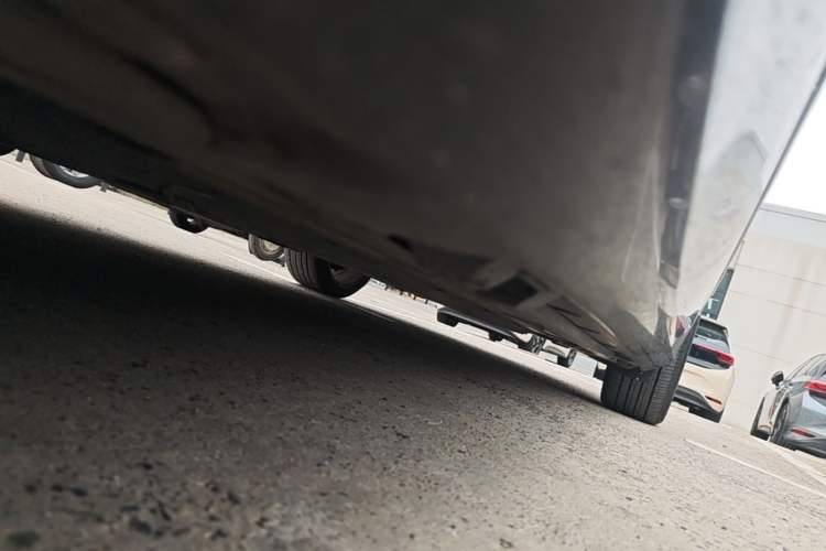 Used Mercedes-Benz C-Class 2010 C 200 CGI Fashion Model Chassis Front Left