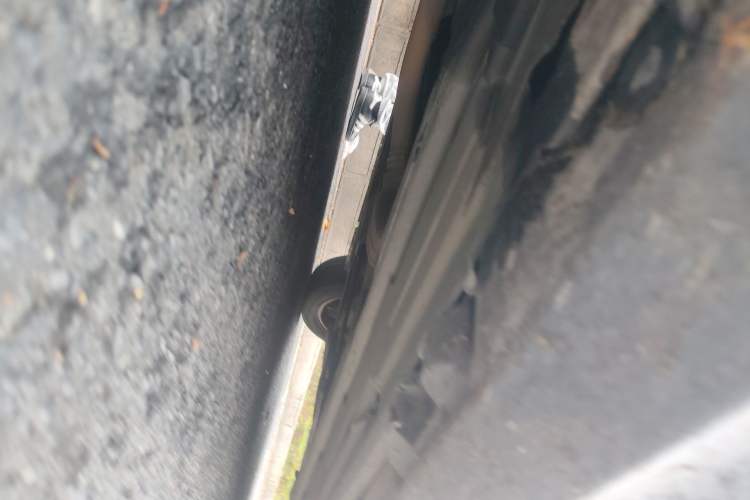 Used Mercedes-Benz C-Class 2010 C 180K Classic model Chassis Front Left