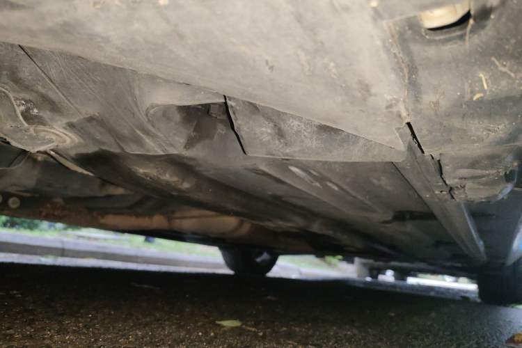 Used Mercedes-Benz C-Class 2010 C 180K Classic model Chassis Front Left