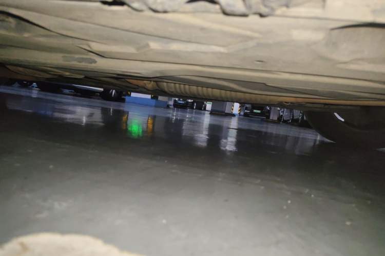 Used Mercedes-Benz C-Class 2010 C 180K Classic model Chassis Rear Left
