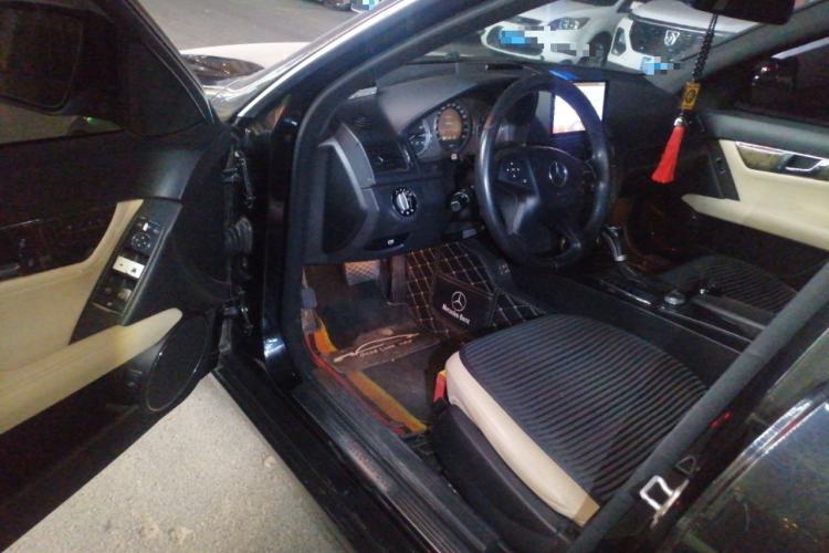 Used Mercedes-Benz C-Class 2010 C 200K Fashion Model Driver Seat