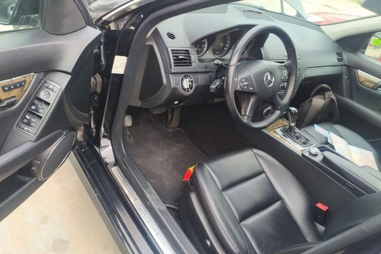 Used Mercedes-Benz C-Class 2010 C 300 Fashion Model Driver Seat