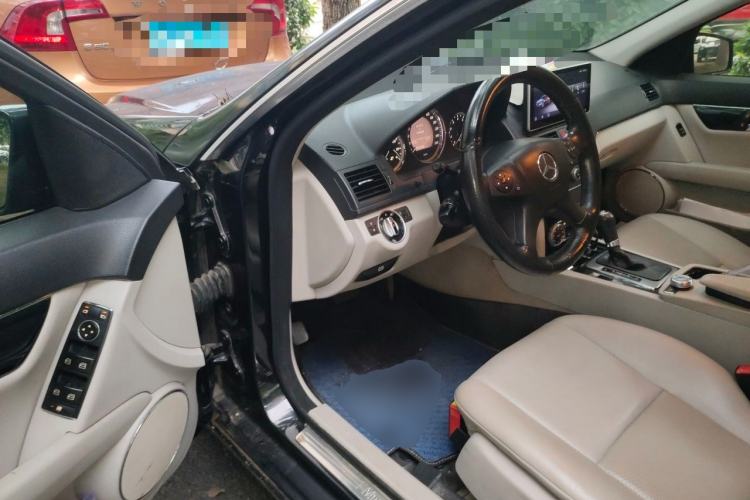 Used Mercedes-Benz C-Class 2010 C 180K Classic model Driver Seat