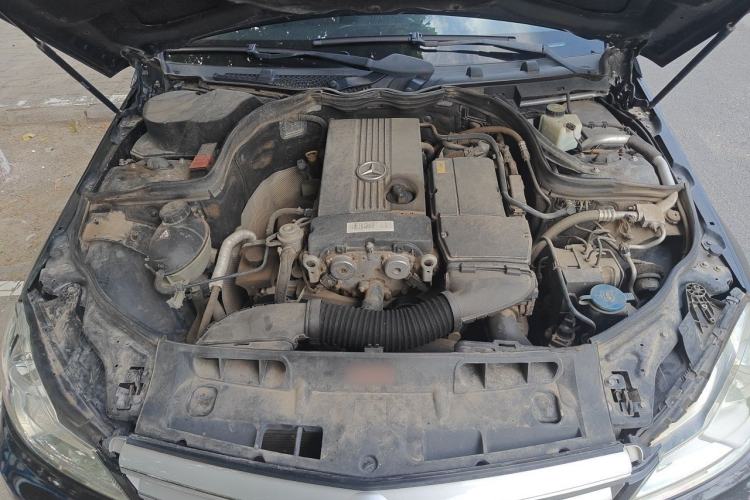 Used Mercedes-Benz C-Class 2010 C 180K Classic model Engine Bay