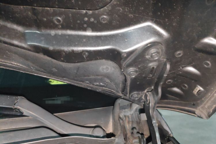 Used Mercedes-Benz C-Class 2010 C 200 CGI Estate Engine Bay Left