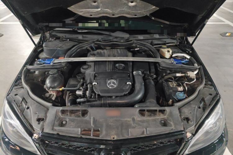 Used Mercedes-Benz C-Class 2010 C 200 CGI Estate Engine Bay
