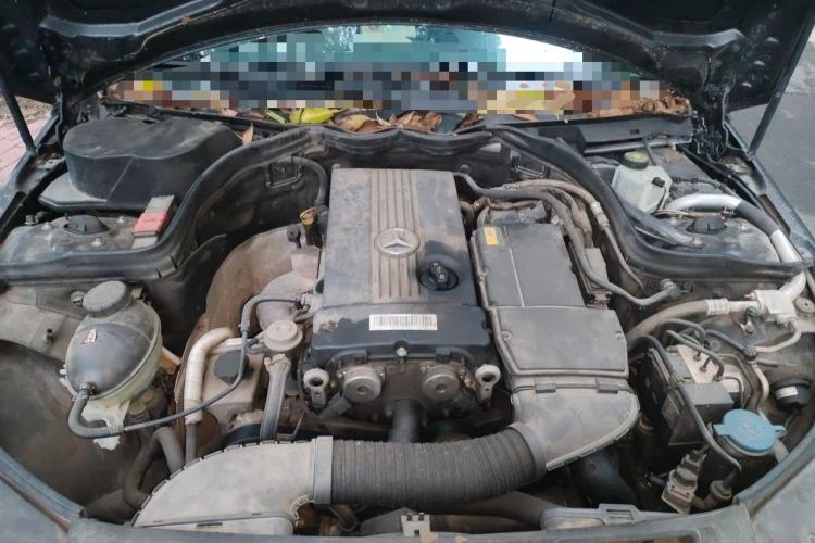 Used Mercedes-Benz C-Class 2010 C 180K Classic model Engine Bay
